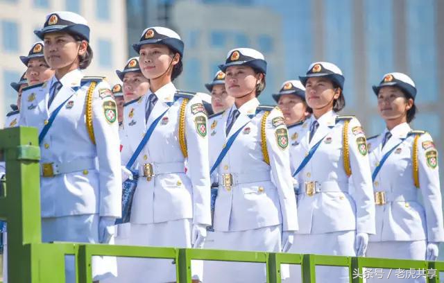 勝利大閱兵，一道展現(xiàn)國(guó)家力量的壯麗風(fēng)景線，億萬(wàn)觀眾矚目觀看，勝利大閱兵，展現(xiàn)國(guó)家力量的壯麗風(fēng)景線，億萬(wàn)目光聚焦矚目