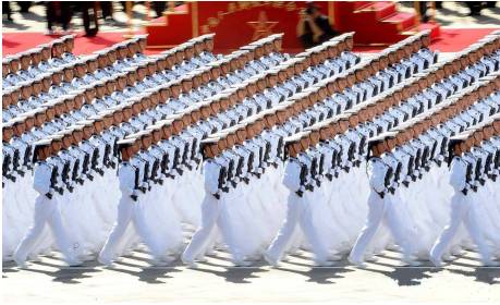 2009年閱兵式中的水兵方隊(duì)，榮耀與力量的展現(xiàn)，2009年閱兵式中的水兵方隊(duì)，榮耀與力量的交匯