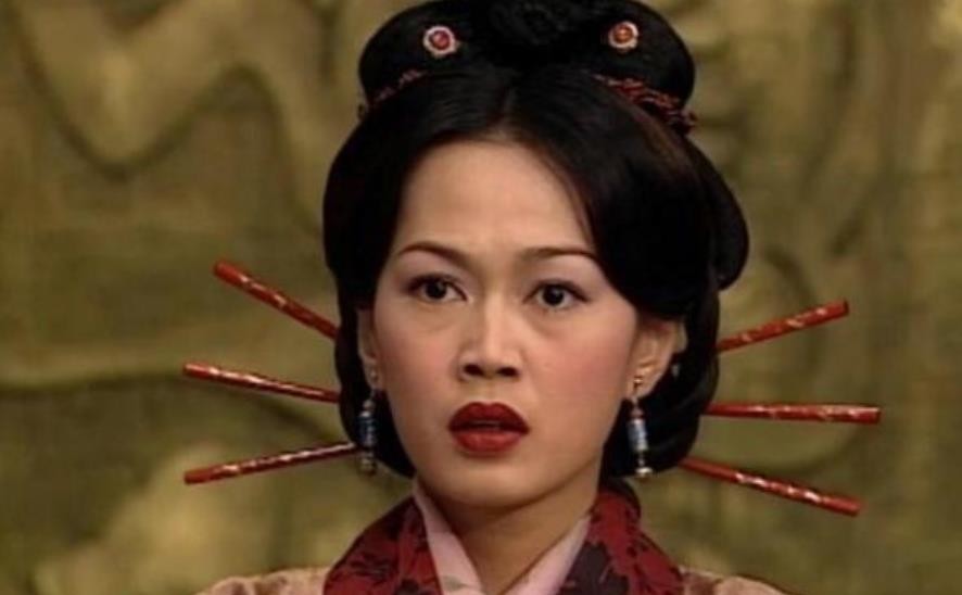 為何遲遲不立皇后，歷史與現(xiàn)代的多維解讀，皇后缺位之謎，歷史與現(xiàn)代的多維解讀
