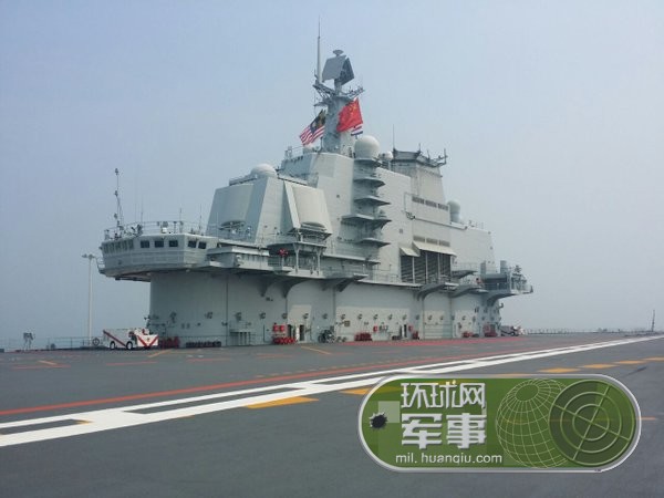 中國(guó)首艘航母艦長(zhǎng)，榮耀與擔(dān)當(dāng)，中國(guó)首艘航母艦長(zhǎng)，榮耀與擔(dān)當(dāng)?shù)暮桔E領(lǐng)航者