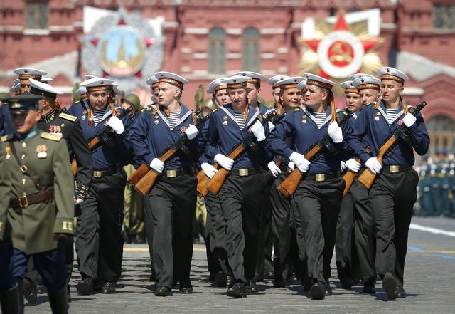 中國在俄羅斯的閱兵式，展現(xiàn)軍事合作與友誼的盛大儀式，中俄軍事合作與友誼的盛大閱兵儀式