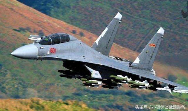 殲-16戰(zhàn)機彈倉設(shè)計研究，揭秘其內(nèi)部彈倉的存在與否及其功能特點，揭秘殲-16戰(zhàn)機彈倉設(shè)計，內(nèi)部彈倉存在與功能特點探究