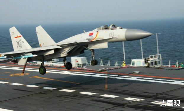 殲-15航母艦載機(jī)成功著艦，中國海軍航空兵力量的里程碑事件，殲-15航母艦載機(jī)成功著艦，中國海軍航空兵力量的重大里程碑事件