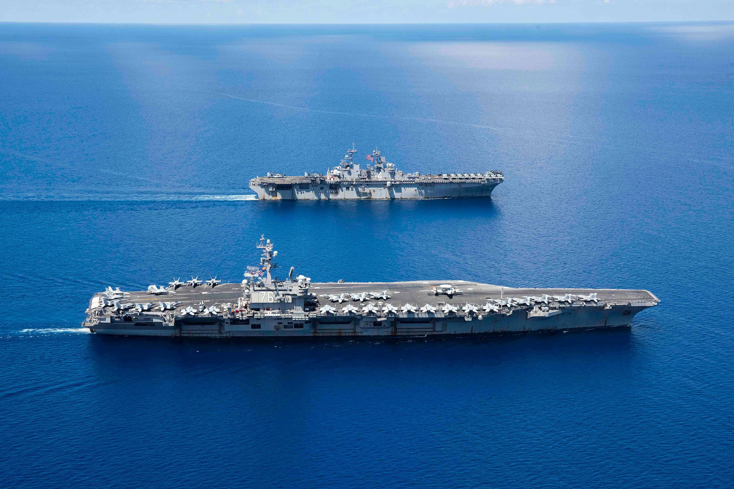 黃蜂級兩棲攻擊艦與航母的區(qū)別，黃蜂級兩棲攻擊艦與航母的差異性解析