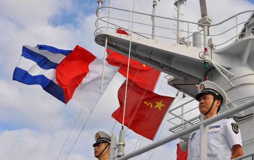 中國人民解放軍軍旗確定的歷程與意義，中國人民解放軍軍旗確定歷程及其深遠意義