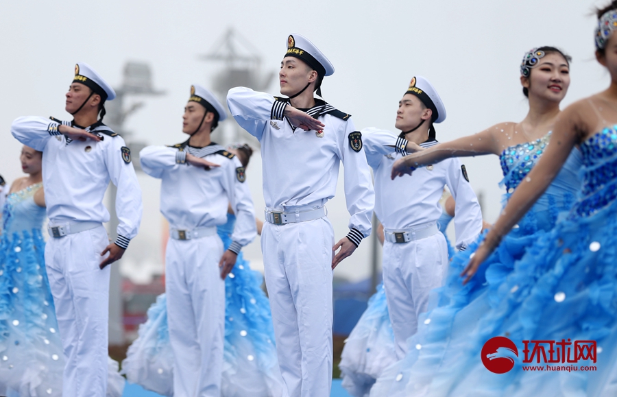 中國海軍70周年軍樂——榮耀與力量的交響曲，中國海軍70周年軍樂盛典，榮耀與力量的交響