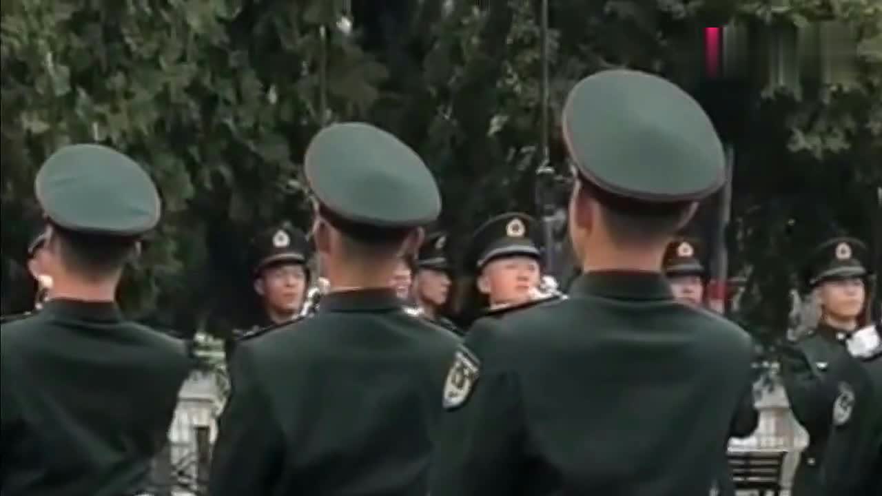 三軍儀仗隊(duì)敬禮高清橫屏視頻，展現(xiàn)榮耀與威嚴(yán)，三軍儀仗隊(duì)敬禮視頻，榮耀與威嚴(yán)的展現(xiàn)