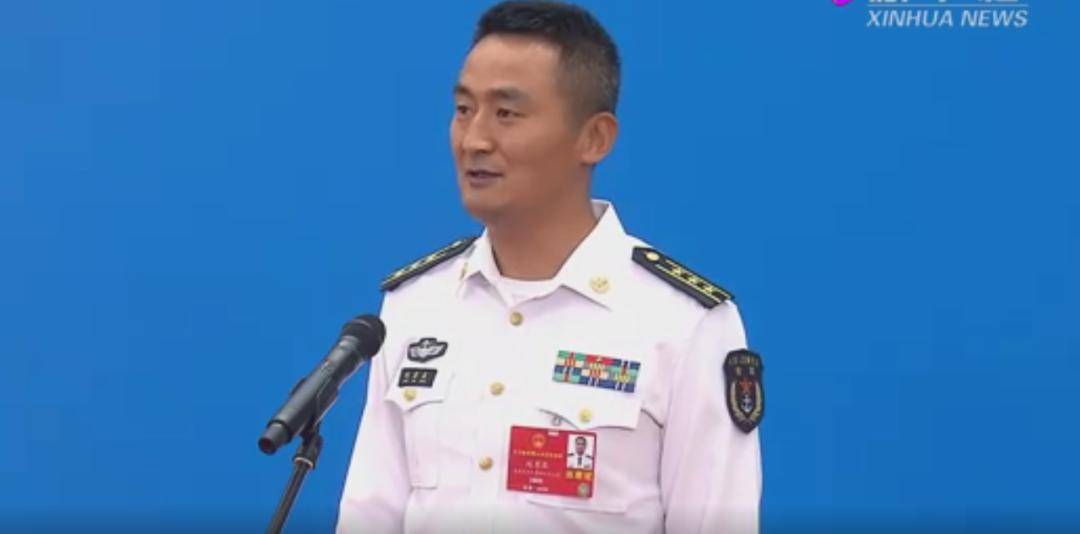 井岡山艦艦長楊揚的卓越生涯——一位海軍將領(lǐng)的簡歷，井岡山艦艦長楊揚的輝煌歷程，海軍將領(lǐng)的生涯傳記