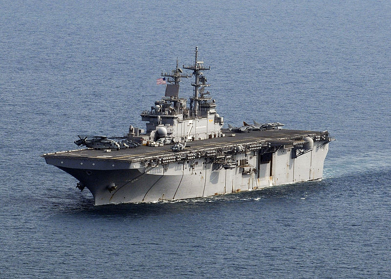 黃蜂兩棲攻擊艦，重塑現(xiàn)代海戰(zhàn)格局的利器，黃蜂兩棲攻擊艦，重塑現(xiàn)代海戰(zhàn)格局的尖端武器