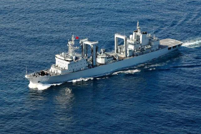 東平湖號(hào)綜合補(bǔ)給艦，海軍力量的重要支柱，東平湖號(hào)綜合補(bǔ)給艦，海軍力量的核心支柱