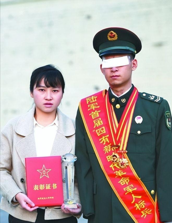 八一勛章，榮譽(yù)背后的待遇與尊崇，八一勛章，榮譽(yù)背后的尊崇與待遇揭秘
