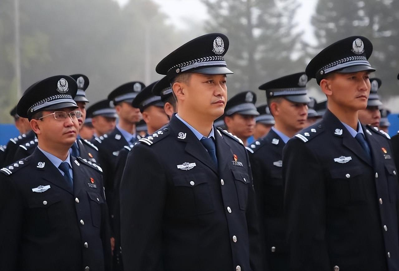 中央任免人員名單及其深遠(yuǎn)影響，中央人員任免名單及其影響深遠(yuǎn)的重要性