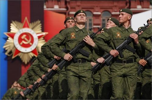 集團(tuán)軍是軍嗎？——探究現(xiàn)代軍事組織體系中的集團(tuán)軍定位，集團(tuán)軍在現(xiàn)代軍事組織體系中的定位探究，是軍嗎？