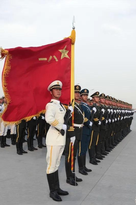 帥氣三軍儀仗隊(duì)圖片，榮耀與力量的展現(xiàn)，帥氣三軍儀仗隊(duì)圖片，榮耀與力量的完美展現(xiàn)