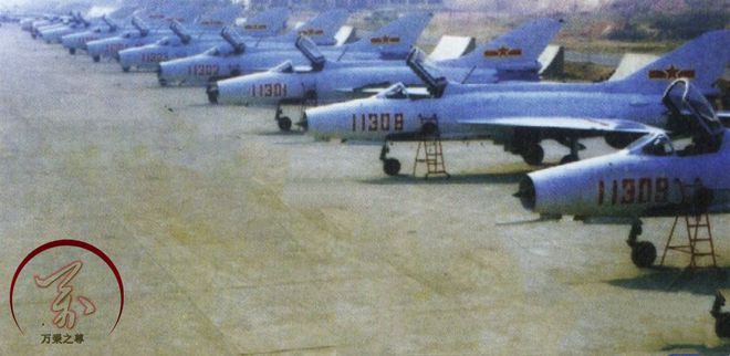殲8戰(zhàn)斗機(jī)的優(yōu)缺點分析，殲8戰(zhàn)斗機(jī)的優(yōu)缺點深度解析