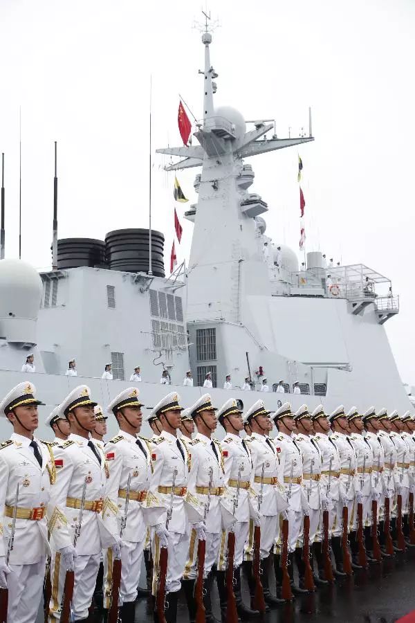 我國(guó)海軍閱兵歷史，榮耀與力量的展現(xiàn)，中國(guó)海軍閱兵史，榮耀與力量的時(shí)代展現(xiàn)
