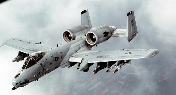 揭秘A-10攻擊機的獨特魅力，珍貴相片展示，揭秘A-10攻擊機的獨特魅力，珍貴照片展示其風(fēng)采