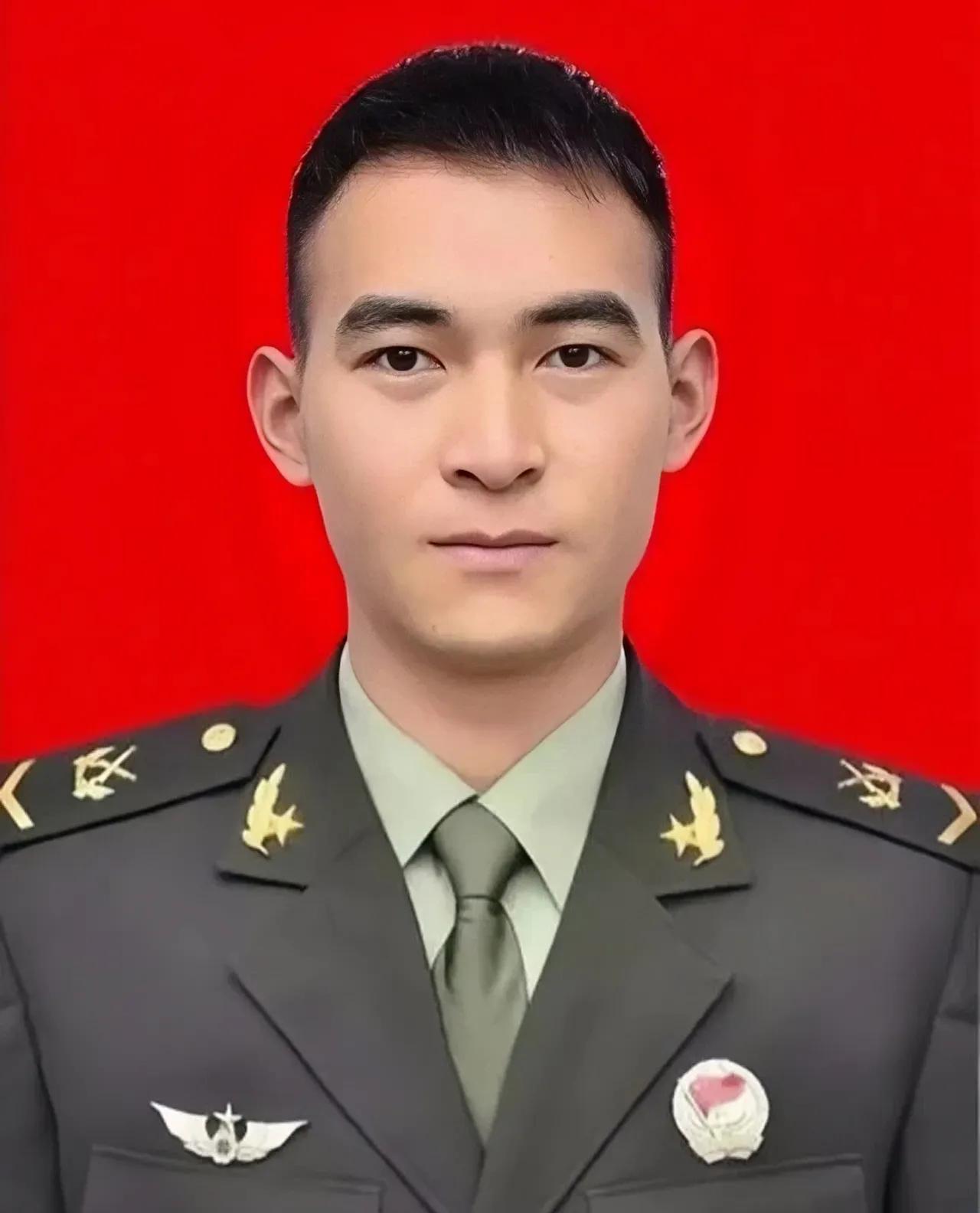 八一勛章與兒女提干，榮譽背后的考量與探討，八一勛章與兒女提干，榮譽背后的多重考量與深度探討