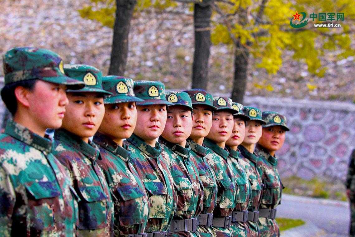 女兵隊(duì)列表演視頻，展現(xiàn)力量與榮耀的篇章，女兵隊(duì)列表演，力量與榮耀的展現(xiàn)