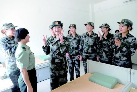 三軍儀仗隊(duì)中的山東小伙，榮耀與擔(dān)當(dāng)?shù)陌耸吣隁v程，三軍儀仗隊(duì)中的山東小伙，八十七年榮耀與擔(dān)當(dāng)?shù)臍v程