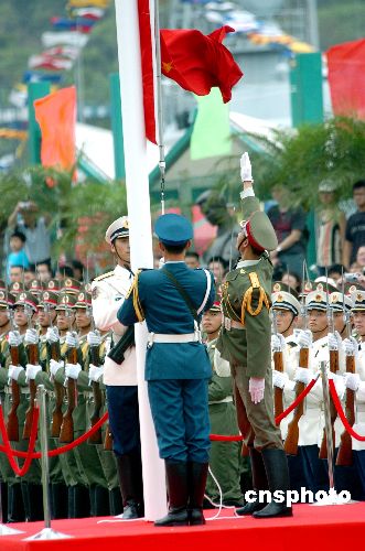 駐香港部隊儀仗隊閱兵，展現(xiàn)軍威與民族精神，駐香港部隊儀仗隊閱兵，展現(xiàn)軍威與民族精神的壯麗畫卷