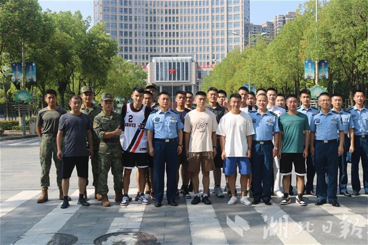 中國空軍航空大學(xué)，培養(yǎng)精英飛行員的搖籃，中國空軍航空大學(xué)，精英飛行員搖籃