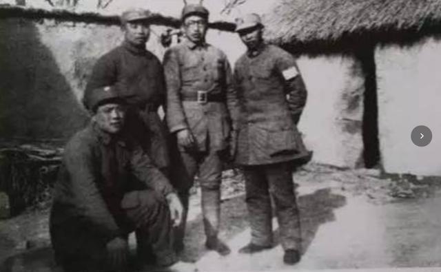 中國(guó)部隊(duì)手槍使用概況，中國(guó)部隊(duì)手槍使用概覽
