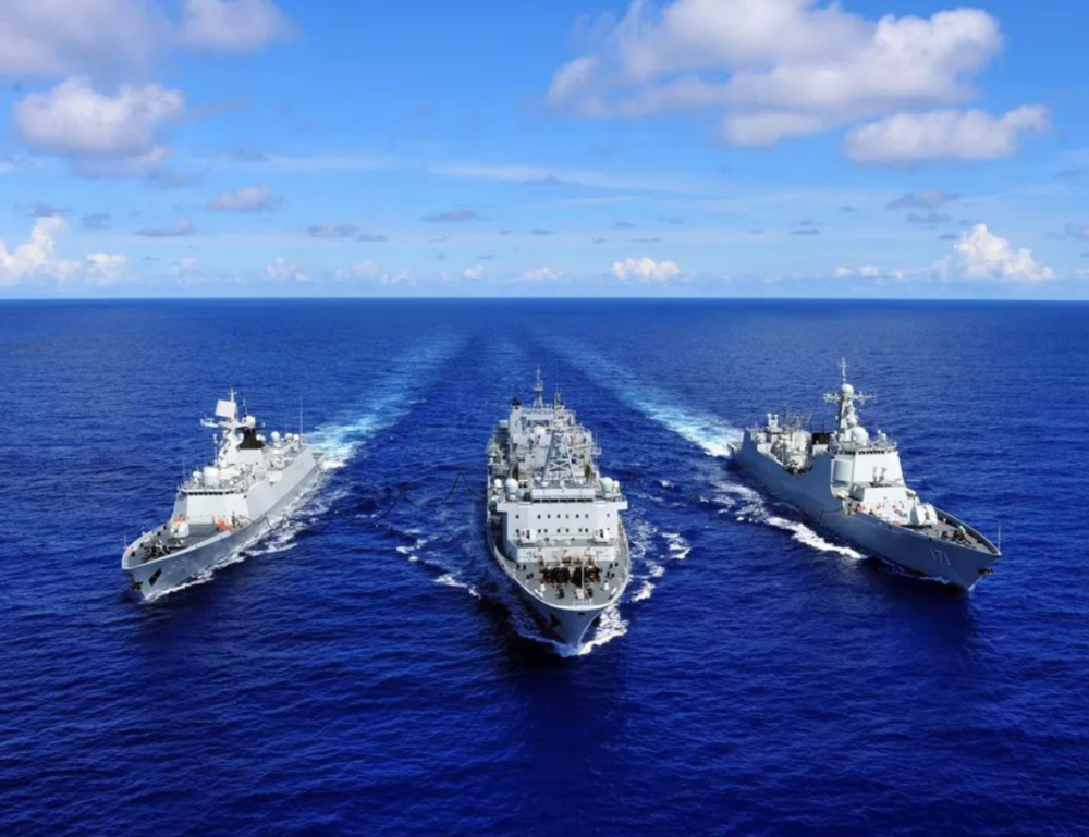 中國(guó)海軍義烏艦，捍衛(wèi)海洋權(quán)益，展示大國(guó)力量，中國(guó)海軍義烏艦，捍衛(wèi)海洋權(quán)益，展現(xiàn)大國(guó)威嚴(yán)