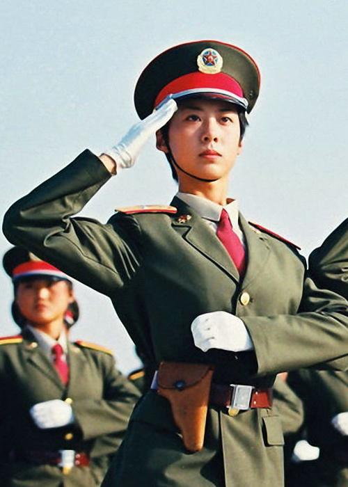 建國五十周年慶典女兵方隊，榮耀與力量的象征，建國五十周年慶典女兵方隊，榮耀與力量的璀璨瞬間