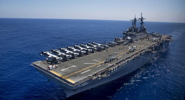 黃蜂級兩棲攻擊艦視頻，揭示現(xiàn)代海軍力量的重要一環(huán)，黃蜂級兩棲攻擊艦揭示現(xiàn)代海軍力量的關(guān)鍵一環(huán)，兩棲作戰(zhàn)能力的展示視頻