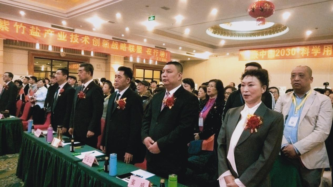 揭開信息化戰(zhàn)爭(zhēng)序幕的戰(zhàn)爭(zhēng)，一場(chǎng)歷史性的轉(zhuǎn)折，信息化戰(zhàn)爭(zhēng)，歷史轉(zhuǎn)折的序幕