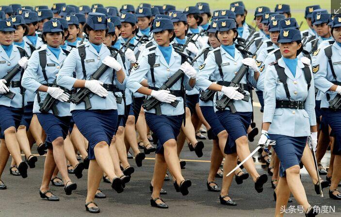 中國空軍女兵照片高清，展現(xiàn)新時(shí)代巾幗英雄風(fēng)采，中國空軍女兵高清照片，展現(xiàn)新時(shí)代巾幗英雄風(fēng)采
