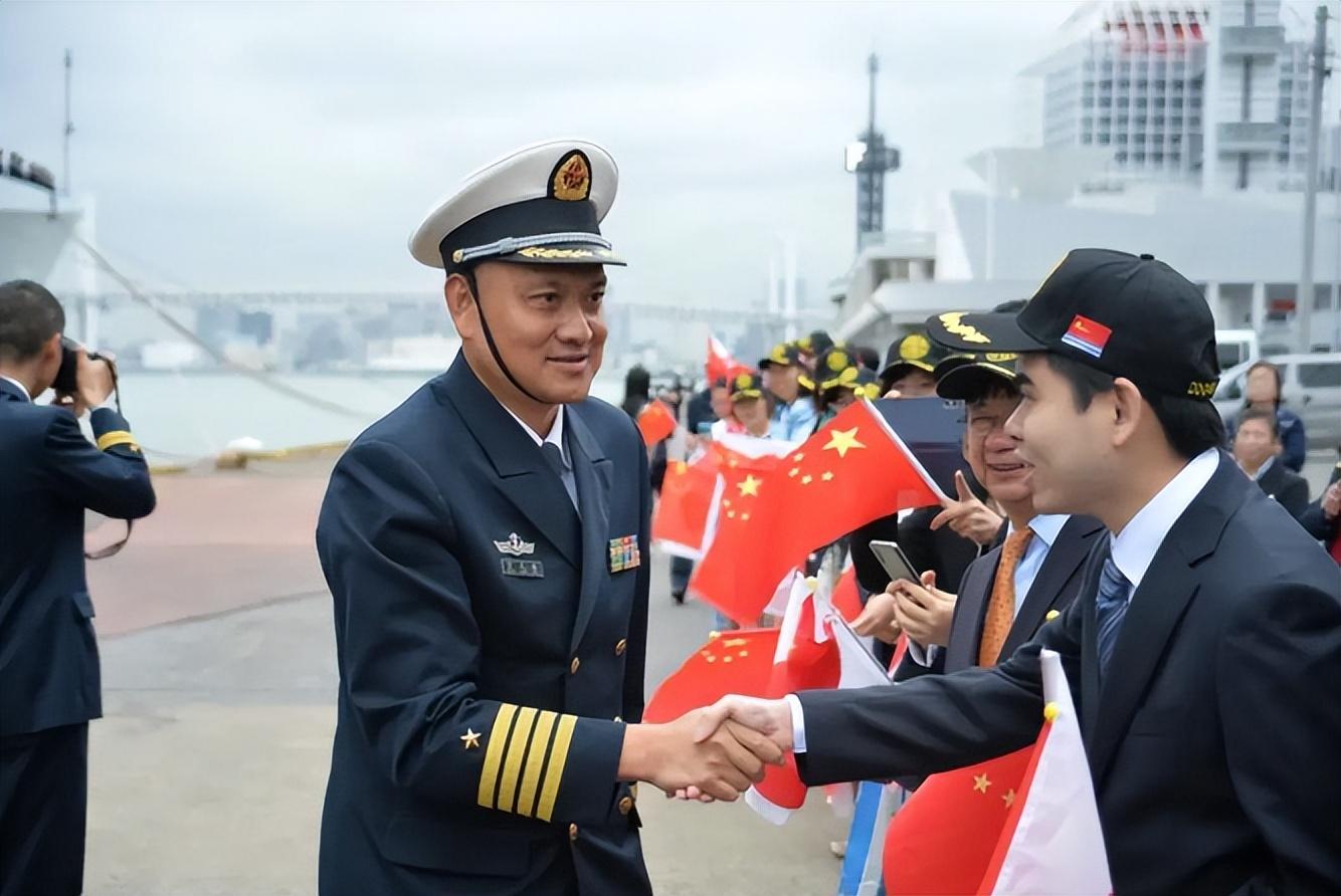 中國(guó)現(xiàn)役近海護(hù)衛(wèi)艦，守護(hù)海洋安全的堅(jiān)實(shí)力量，中國(guó)現(xiàn)役近海護(hù)衛(wèi)艦，守護(hù)海洋安全的強(qiáng)大力量