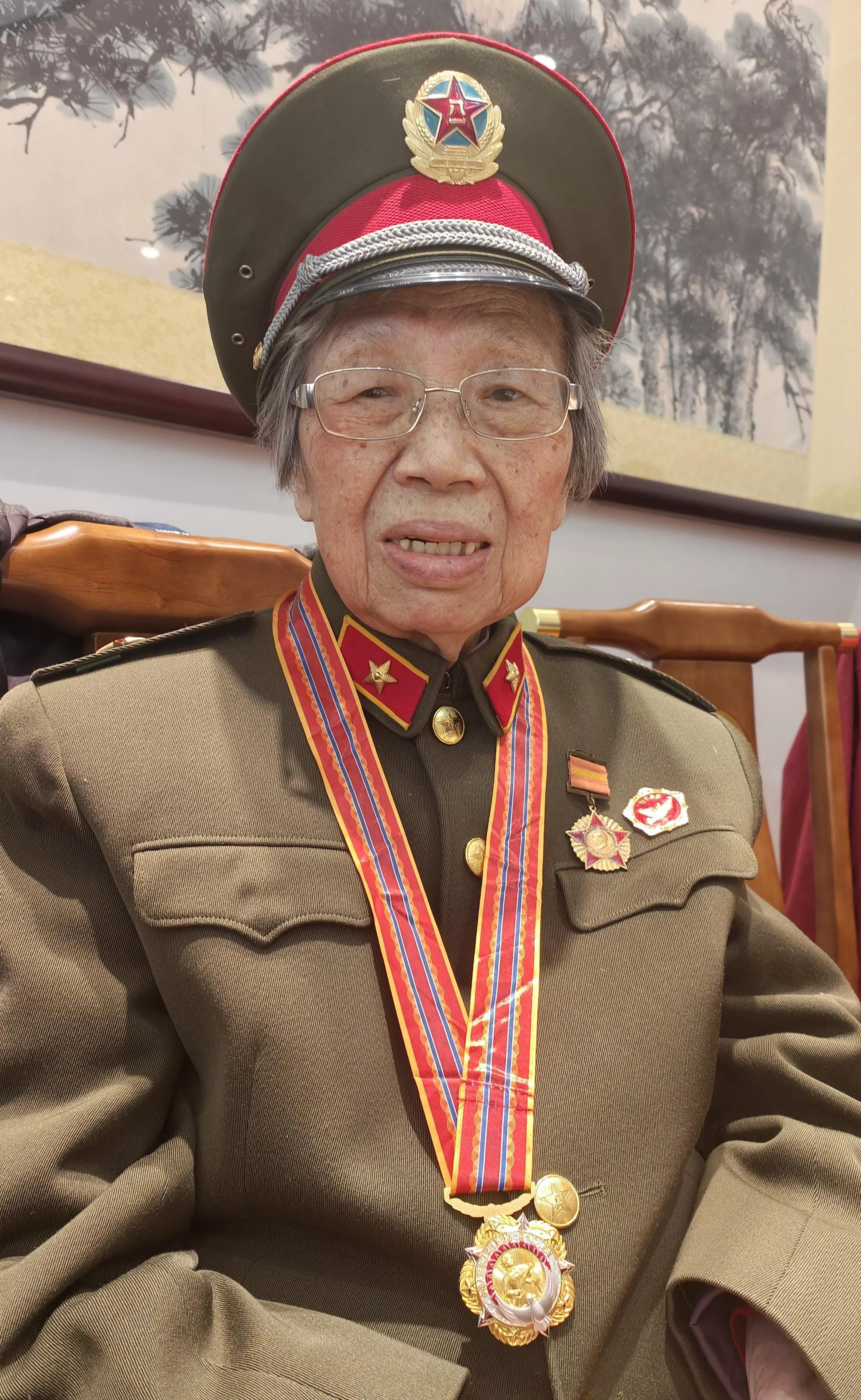 紅色搖滾與中國人民志愿軍戰(zhàn)歌，一曲高歌激昂的壯麗史詩，紅色搖滾與戰(zhàn)歌，中國人民志愿軍壯麗史詩的一曲高歌