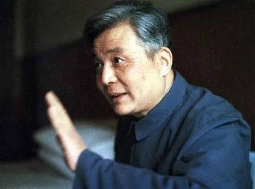 兩彈一星之父到底是誰，鄧稼先的卓越貢獻與不朽傳奇，鄧稼先，兩彈一星之父的卓越貢獻與不朽傳奇