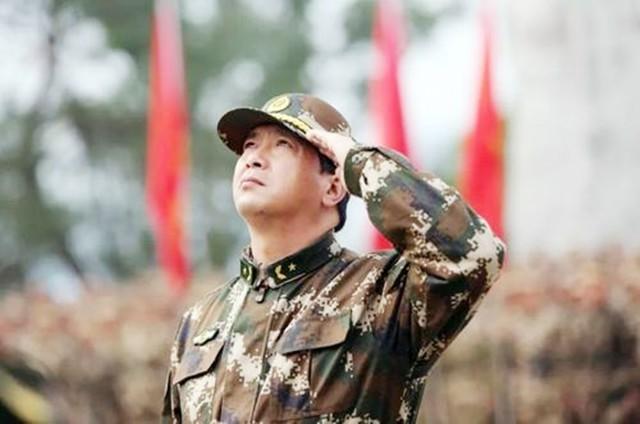 丁曉兵為何只是副軍級少將，深度解析其背景與原因，深度解析，丁曉兵為何只是副軍級少將？背景與原因探究