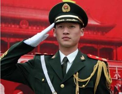 三軍儀仗隊年薪多少，深度解析與探討，三軍儀仗隊年薪深度解析與探討，薪酬、待遇及職責探討