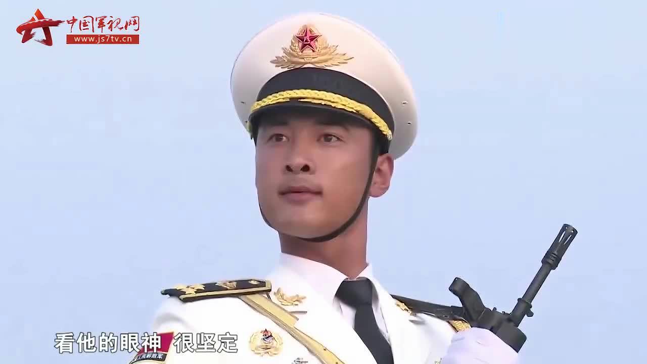 三軍儀仗隊(duì)護(hù)旗手張洪杰，榮耀與擔(dān)當(dāng)，三軍儀仗隊(duì)護(hù)旗手張洪杰，榮耀之路與擔(dān)當(dāng)之責(zé)
