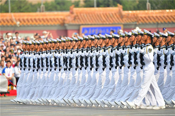 海軍方隊閱兵訓(xùn)練視頻，展現(xiàn)榮耀與力量，海軍方隊閱兵訓(xùn)練視頻，榮耀與力量的展現(xiàn)
