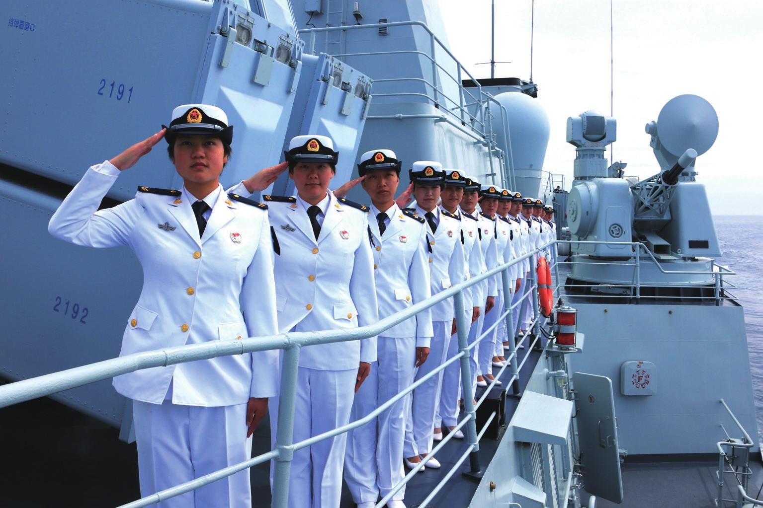 海軍常服，展現(xiàn)中國海軍力量的風(fēng)采與榮耀，中國海軍常服風(fēng)采，力量的展現(xiàn)與榮耀的彰顯