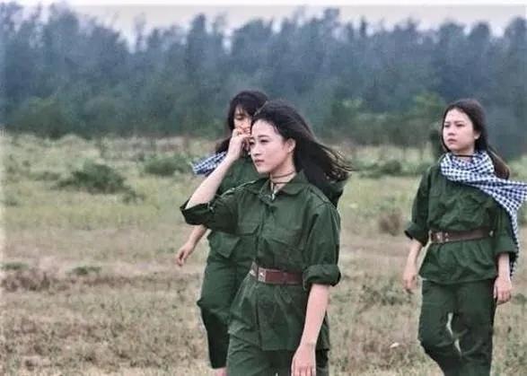 越南女兵與中國女兵對比，兩國軍事力量的獨特之處，越南女兵與中國女兵對比，揭示兩國軍事力量的獨特之處