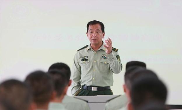 揭秘丁曉兵妻子的身份，一段動人的愛情故事，丁曉兵妻子身份揭秘，一段感人的愛情故事