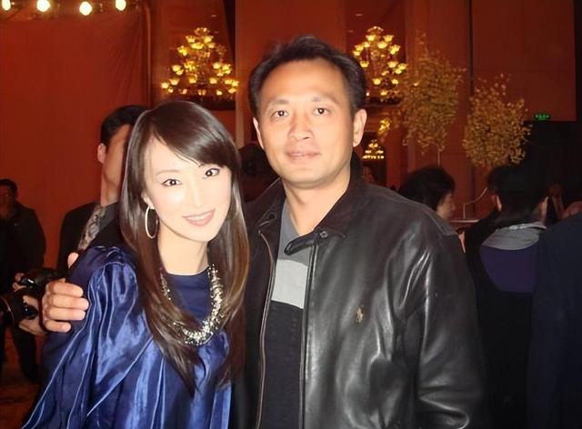 丁志誠與他的第一任妻子，愛情與人生的交織，丁志誠的第一任妻子，愛情與人生的交織故事