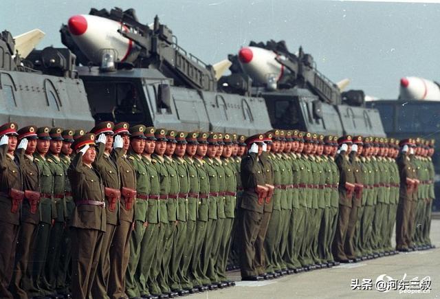 二炮部隊軍裝，榮耀的象征與時代的印記，二炮部隊軍裝，榮耀與時代的印記