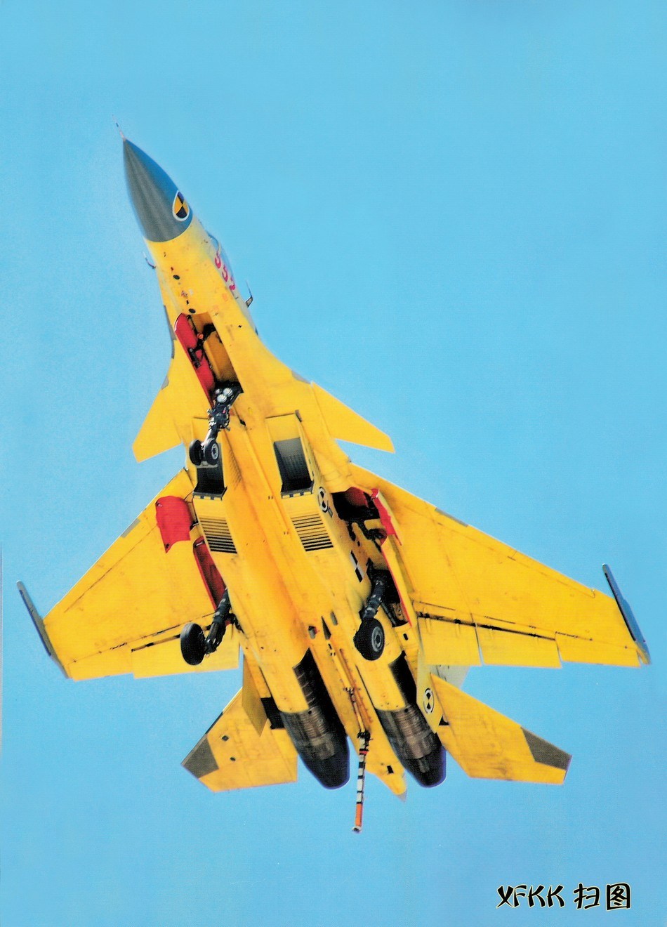 殲-15戰(zhàn)斗機(jī)，中國國防力量的璀璨明珠，殲-15戰(zhàn)斗機(jī)，中國國防力量的驕傲明珠
