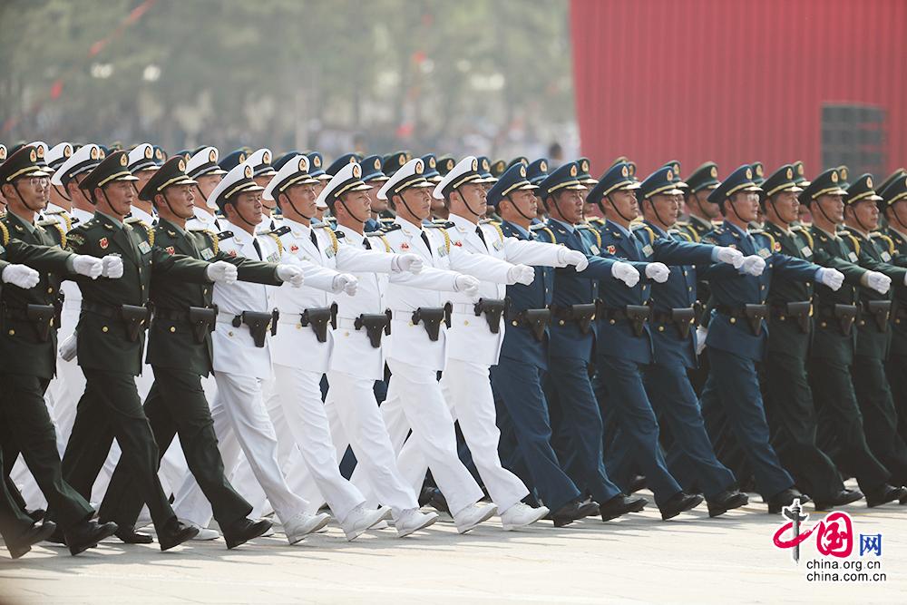 閱兵盛典，受閱部隊(duì)中的徒步方隊(duì)風(fēng)采，閱兵盛典，徒步方隊(duì)風(fēng)采展示