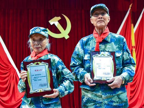 空降兵迷彩服，榮耀與力量的象征，空降兵迷彩服，榮耀與力量的獨(dú)特標(biāo)志