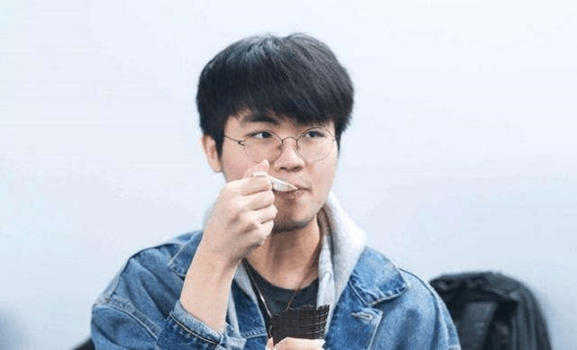 楊政，北京富二代的獨特風(fēng)采，楊政，北京富二代的非凡風(fēng)采