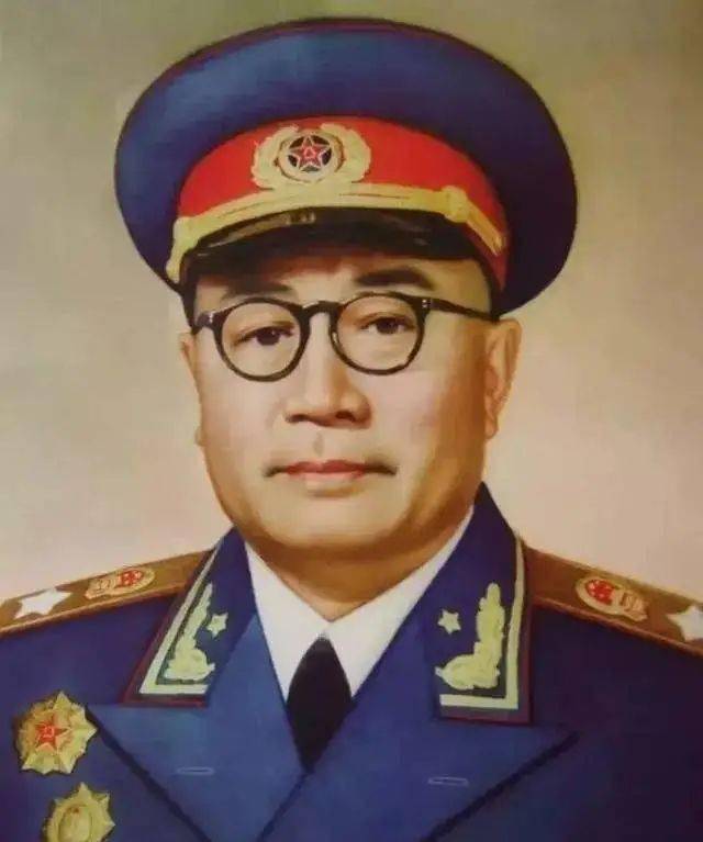 我軍第一任總參謀長，輝煌軍事生涯的杰出代表，我軍第一任總參謀長，輝煌軍事生涯的杰出典范
