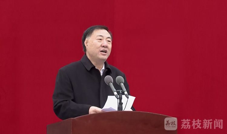 楊宇棟，一位引領(lǐng)時代的杰出人物，楊宇棟，時代引領(lǐng)者的杰出風(fēng)采